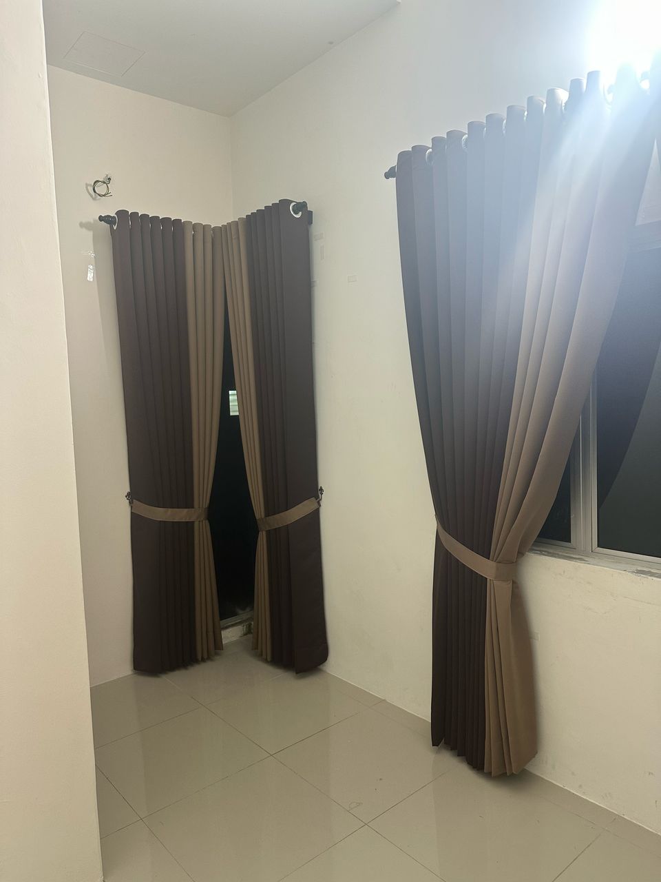 curtain custom made